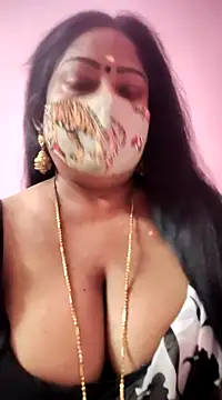 Snapshot of maniisha chatting on January 11, 5:18 pm maniisha online show from January 11, 5:18 pm