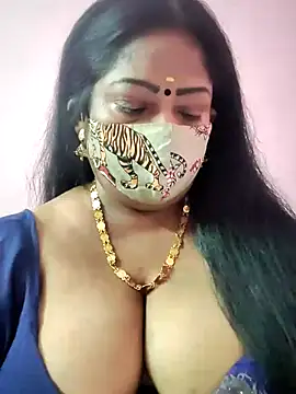 Snapshot of maniisha chatting on January 12, 11:07 am maniisha online show from January 12, 11:07 am