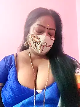 Snapshot of maniisha chatting on February 17, 7:21 pm maniisha online show from February 17, 7:21 pm