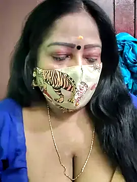 Snapshot of maniisha chatting on October 15, 7:14 pm maniisha online show from October 15, 7:14 pm