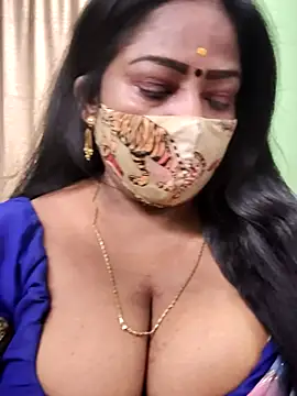 Snapshot of maniisha chatting on October 19, 7:47 pm maniisha online show from October 19, 7:47 pm
