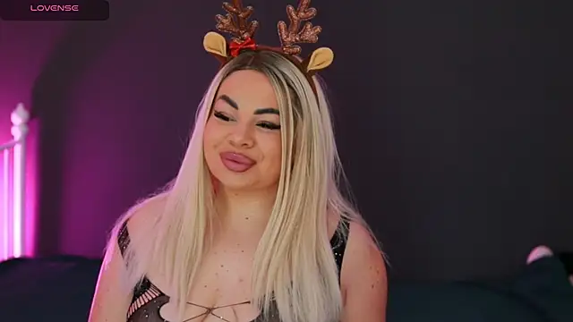 MissLilaa online show from December 14, 5:58 pm