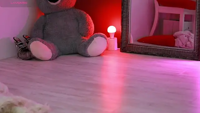 MissLilaa online show from March 13, 8:32 pm