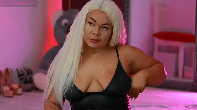 MissLilaa online show from March 14, 5:24 pm