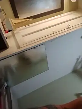 Snapshot of geilerschwanz64 chatting on December 17, 7:53 pm geilerschwanz64 online show from December 17, 7:53 pm