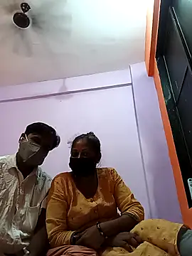 Snapshot of cutecouple_9 chatting on September 13, 4:40 pm cutecouple 9 online show from September 13, 4:40 pm