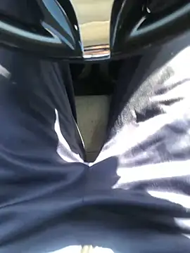 Snapshot of CrazyBoy95 chatting on February 19, 10:45 am CrazyBoy95 online show from February 19, 10:45 am