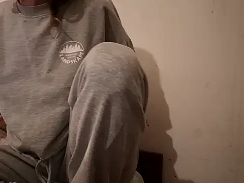 filipasantosx online show from February 18, 9:20 pm