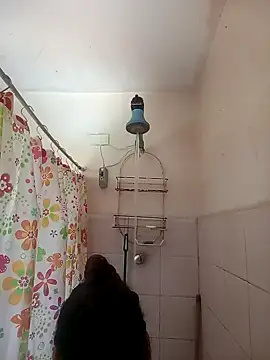 Snapshot of magaby1515 chatting on December 23, 2:07 pm magaby1515 online show from December 23, 2:07 pm