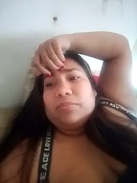 Snapshot of magaby1515 chatting on February 22, 3:25 pm magaby1515 online show from February 22, 3:25 pm