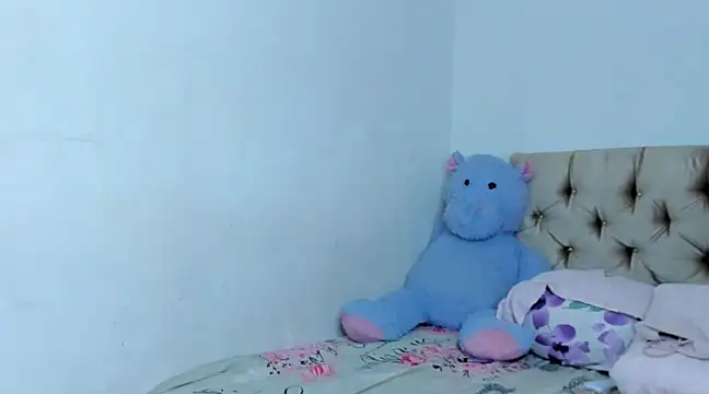 StassieBell online show from February 2, 6:58 am