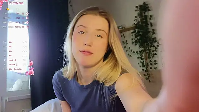 Snapshot of ArianaMur chatting on March 23, 5:54 am ArianaMur online show from March 23, 5:54 am