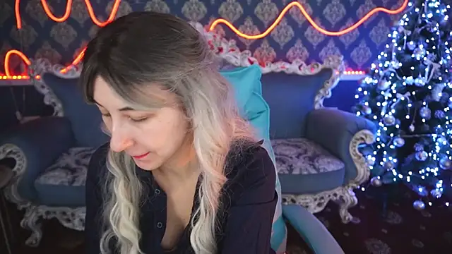 Roxy Rayy online show from January 15, 6:43 am