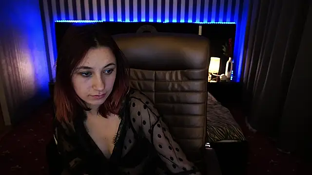 Roxy Rayy online show from March 5, 4:45 am