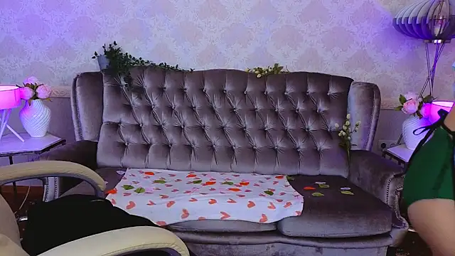 Roxy Rayy online show from September 16, 6:09 pm