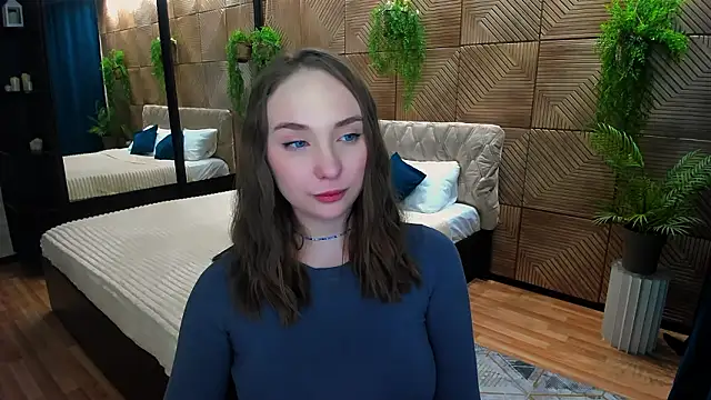 Snapshot of TrueReincarnation chatting on February 2, 4:22 am TrueReincarnation online show from February 2, 4:22 am