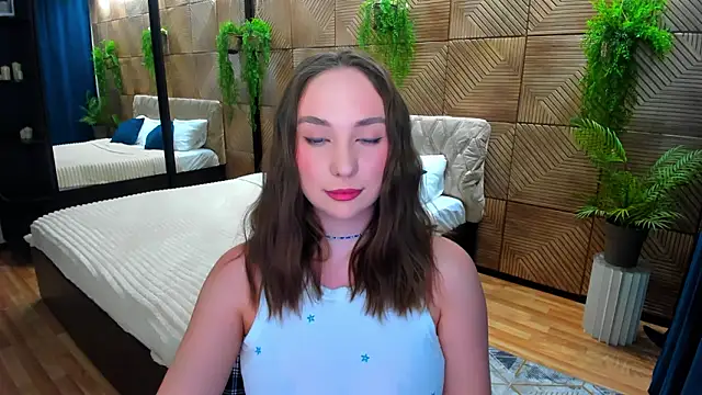 Snapshot of TrueReincarnation chatting on February 3, 4:45 pm TrueReincarnation online show from February 3, 4:45 pm