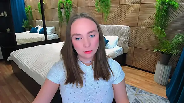 Snapshot of TrueReincarnation chatting on February 12, 10:21 am TrueReincarnation online show from February 12, 10:21 am