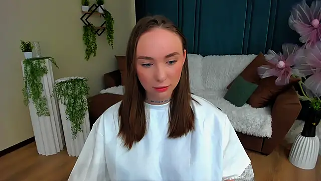 Snapshot of TrueReincarnation chatting on February 22, 10:03 am TrueReincarnation online show from February 22, 10:03 am