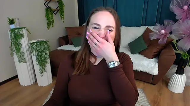 Snapshot of TrueReincarnation chatting on March 4, 10:10 am TrueReincarnation online show from March 4, 10:10 am