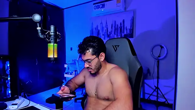 BrunoD31 online show from November 21, 1:59 am