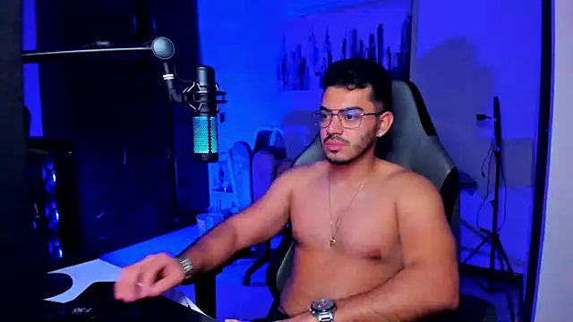 BrunoD31 online show from December 1, 12:32 pm