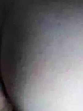 Snapshot of Holly-69 chatting on February 9, 7:19 pm Holly-69 online show from February 9, 7:19 pm