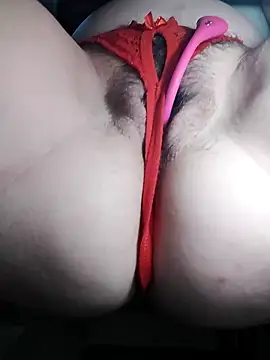 Snapshot of Holly-69 chatting on November 6, 11:00 am Holly-69 online show from November 6, 11:00 am