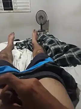 UnhappyWinding online show from December 1, 2:05 am