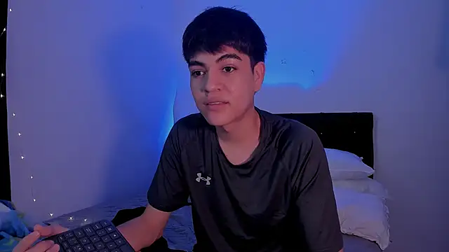 Snapshot of JaycoThomas chatting on January 9, 4:49 pm JaycoThomas online show from January 9, 4:49 pm