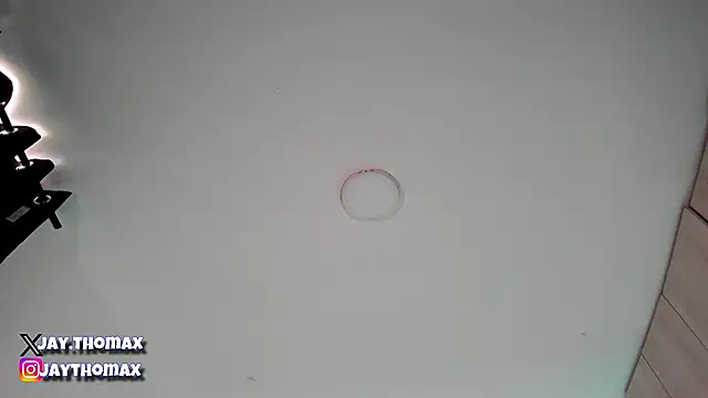 Snapshot of JaycoThomas chatting on February 22, 7:03 pm JaycoThomas online show from February 22, 7:03 pm