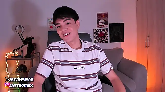 Snapshot of JaycoThomas chatting on March 21, 11:56 pm JaycoThomas online show from March 21, 11:56 pm