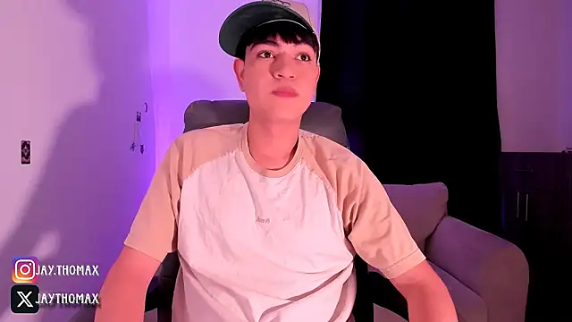 Snapshot of JaycoThomas chatting on October 2, 12:06 am JaycoThomas online show from October 2, 12:06 am