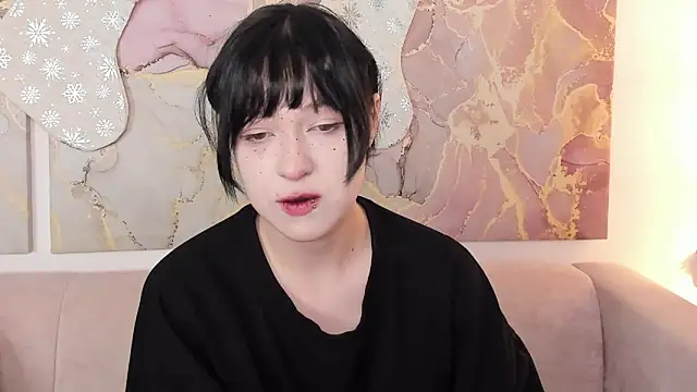 fiamoory online show from December 16, 1:21 am