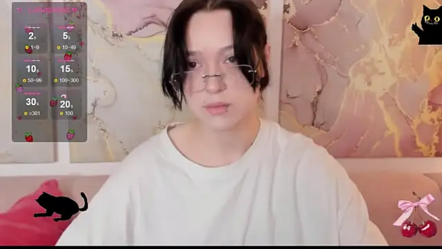 fiamoory online show from March 31, 1:29 am