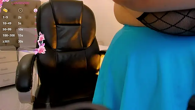 JulietaKane online show from February 4, 7:29 am