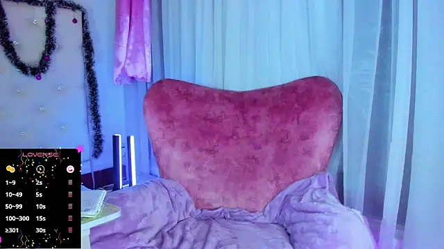  jade white  online show from December 20, 4:14 pm