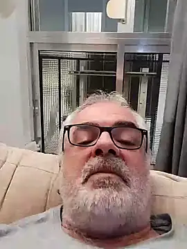 Snapshot of Satiro_Sevilla chatting on January 29, 7:00 pm Satiro Sevilla online show from January 29, 7:00 pm