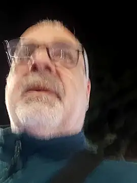 Snapshot of Satiro_Sevilla chatting on February 17, 7:31 pm Satiro Sevilla online show from February 17, 7:31 pm