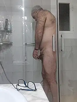 Snapshot of Satiro_Sevilla chatting on March 18, 7:41 am Satiro Sevilla online show from March 18, 7:41 am