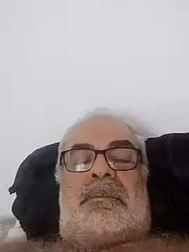 Snapshot of Satiro_Sevilla chatting on September 14, 1:16 am Satiro Sevilla online show from September 14, 1:16 am