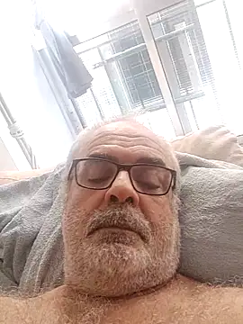 Snapshot of Satiro_Sevilla chatting on September 14, 5:12 pm Satiro Sevilla online show from September 14, 5:12 pm