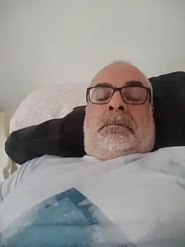 Snapshot of Satiro_Sevilla chatting on November 16, 4:56 pm Satiro Sevilla online show from November 16, 4:56 pm