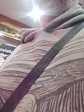 Snapshot of Satiro_Sevilla chatting on November 18, 6:34 pm Satiro Sevilla online show from November 18, 6:34 pm