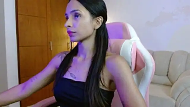 Snapshot of AnnitaSerna_ chatting on November 26, 4:02 am AnnitaSerna online show from November 26, 4:02 am