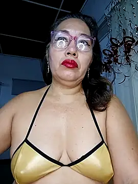 anniecoopeer online show from February 15, 12:01 pm