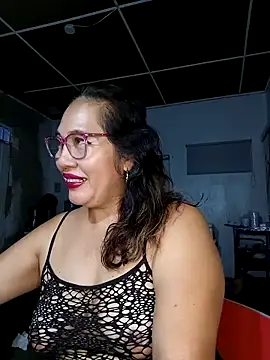 anniecoopeer online show from March 7, 11:16 pm