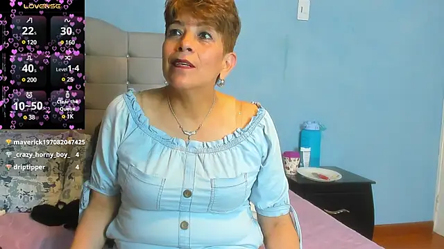 Snapshot of Angelina_Stone_65 chatting on January 25, 11:54 pm Angelina Stone 65 online show from January 25, 11:54 pm