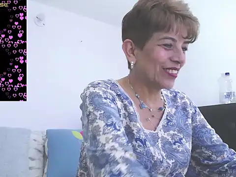 Snapshot of Angelina_Stone_65 chatting on February 8, 11:02 pm Angelina Stone 65 online show from February 8, 11:02 pm