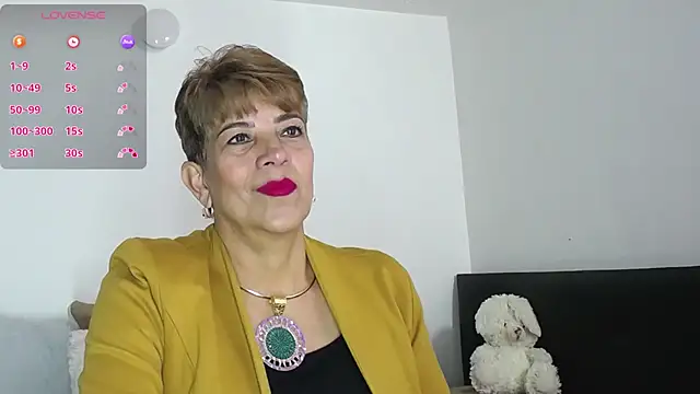 Snapshot of Angelina_Stone_65 chatting on March 4, 5:34 pm Angelina Stone 65 online show from March 4, 5:34 pm